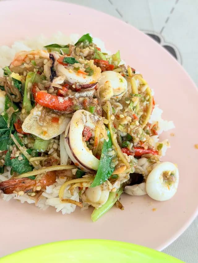 ร้านอาหารตามสั่ง ป้าบี