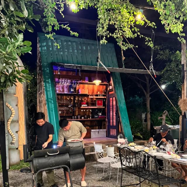 CAFE DEE HOUSE - Bang Saen