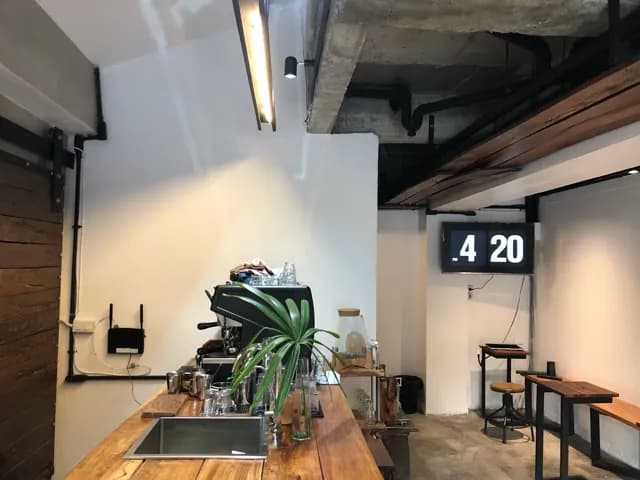Dude Coffee Bar X Sm