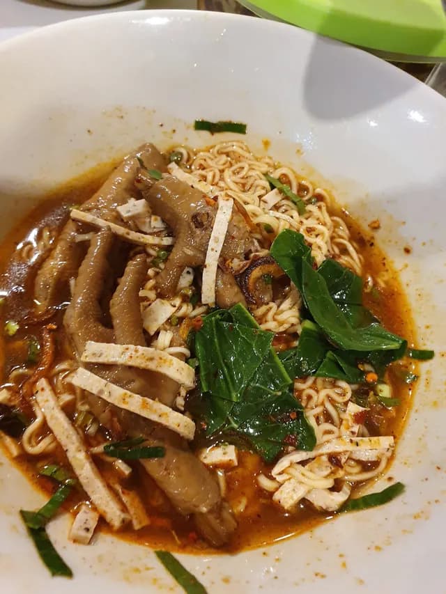 ก๋วยจั๊บญวนอุบล(BY จั๊บเจ๊เฟอร์)