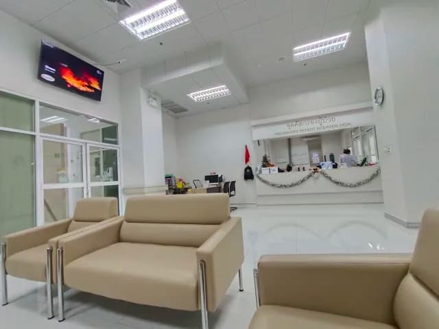 โรงพยาบาลมหาวิทยาลัยบูรพา แผนกอายุรกรรมชาย