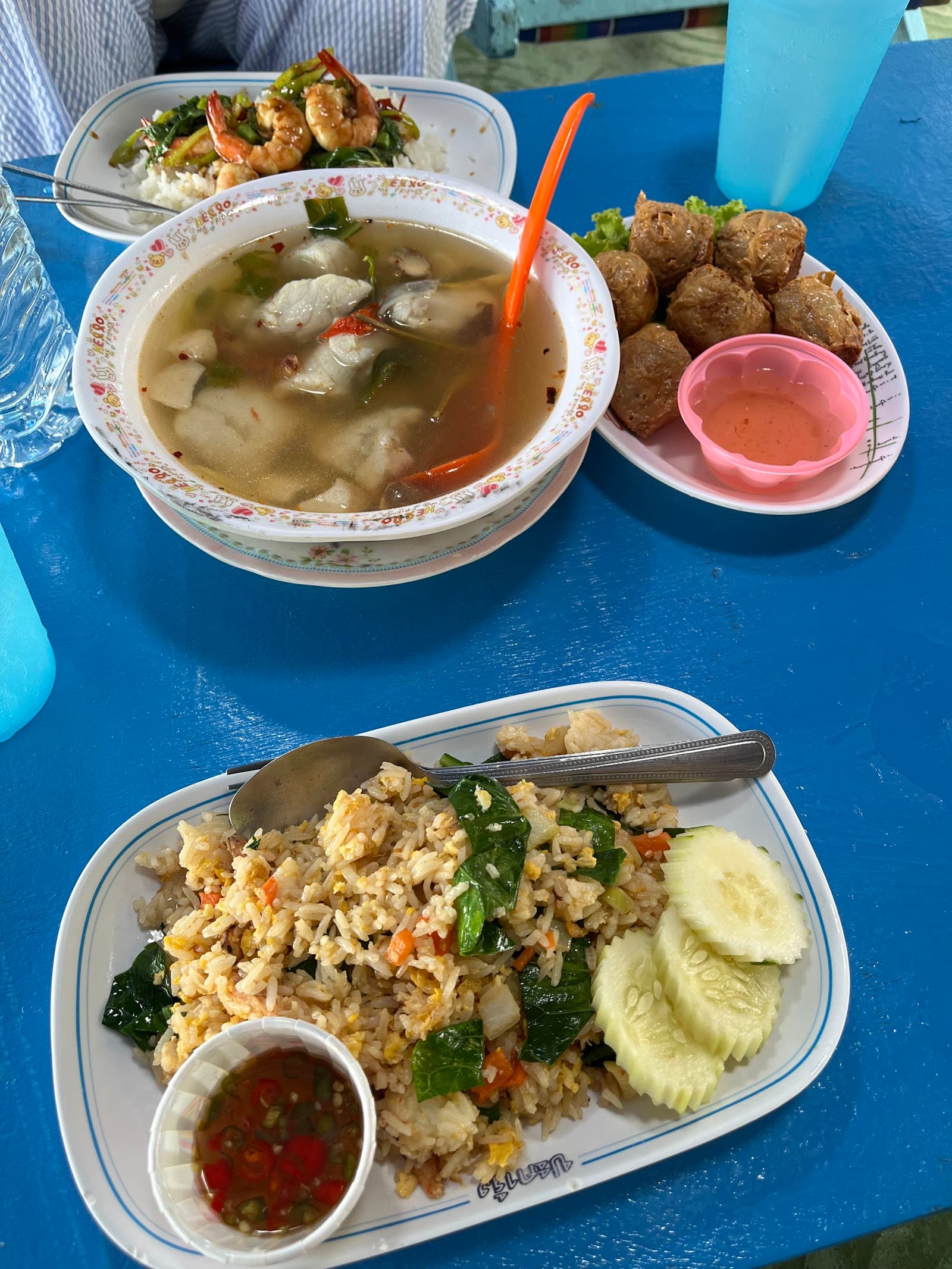 ไก่เหลืองไร้ชื่อ