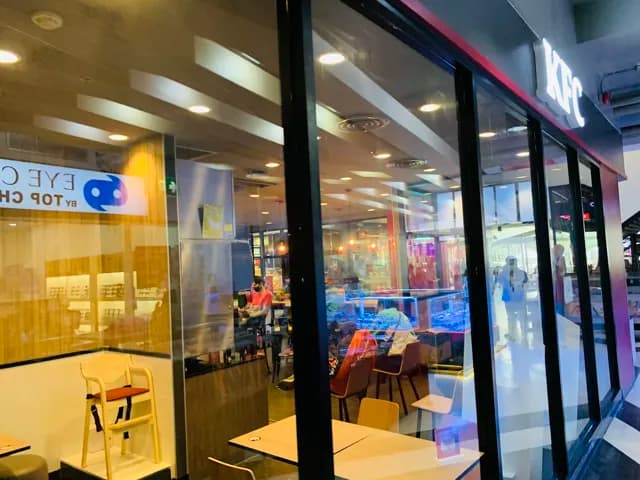 เคเอฟซี แหลมทองบางแสน