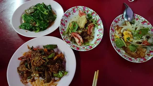 ร้านข้าวต้มบ้านปึก โบว์&โอ๋