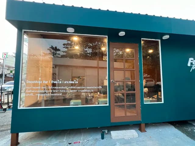 Fruit Therapy Cafe บางแสน
