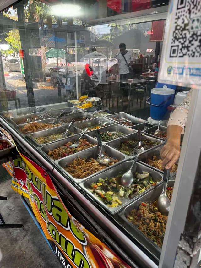 ร้านข้าวแกง - ข้าวเหนียวหมูทอด
