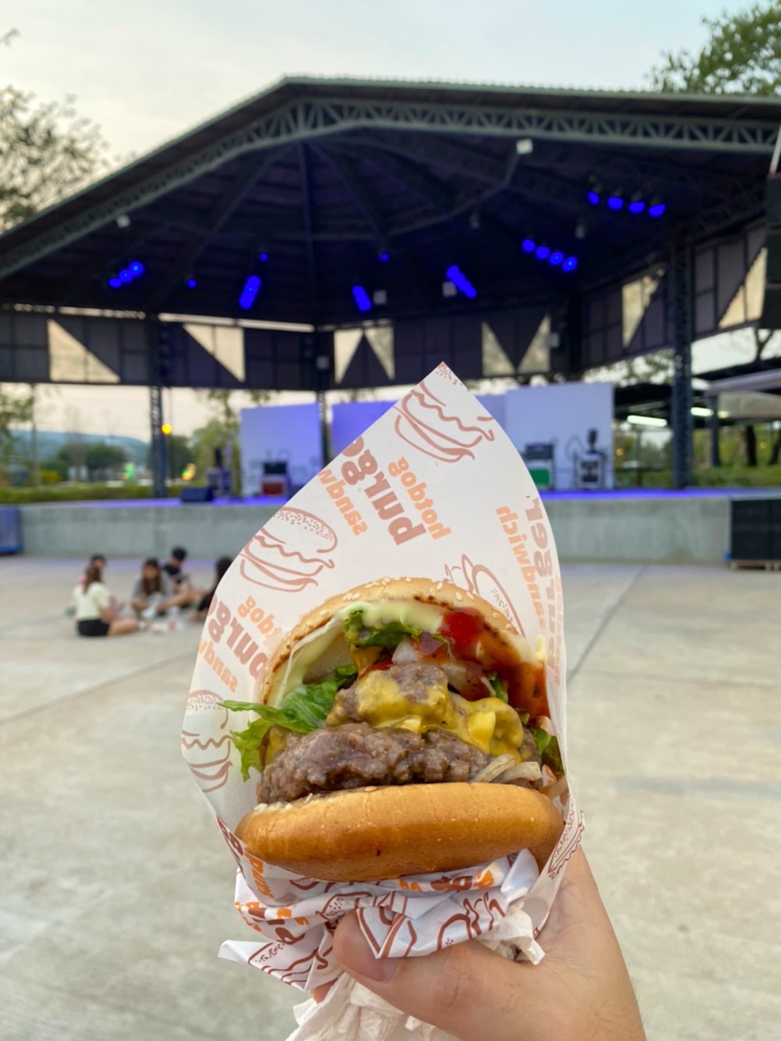 Hamburger นายหัว