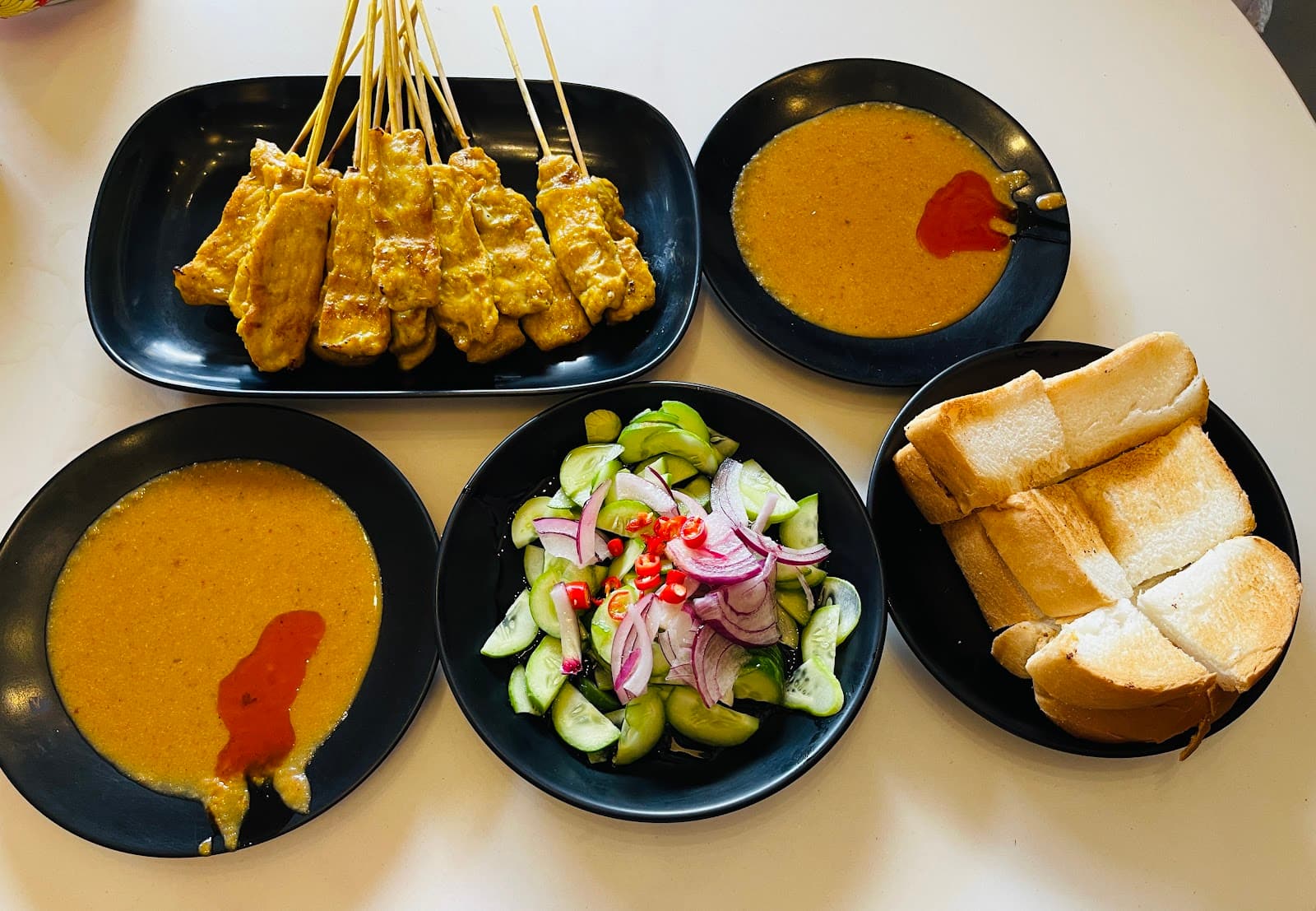 ร้าน หมูสะเต๊ะอพอลโล่