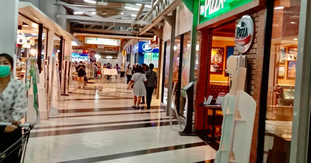 เดอะพิซซ่าคอมปะนี แหลมทองบางแสน