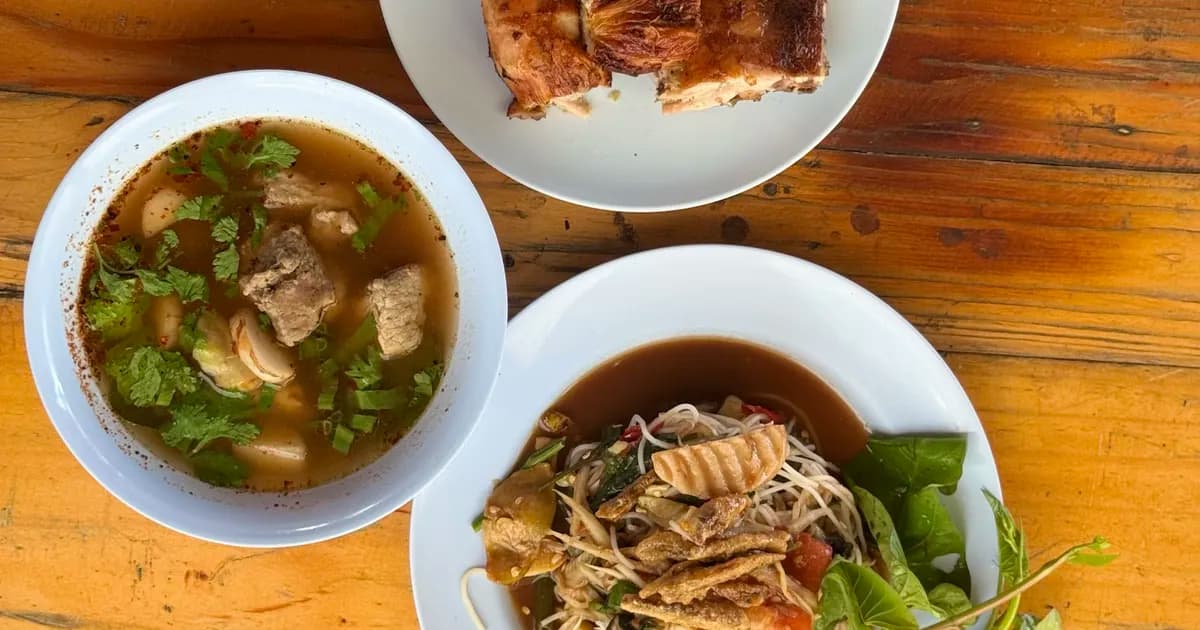 ไก่ย่างวิเชียร ถนนข้าวหลาม
