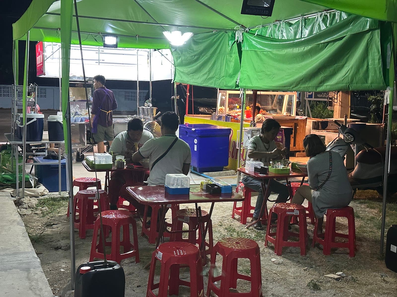 ก๋วยเตี๋ยวเกี๊ยวปลาอรุณี มิตรสัมพันธ์14