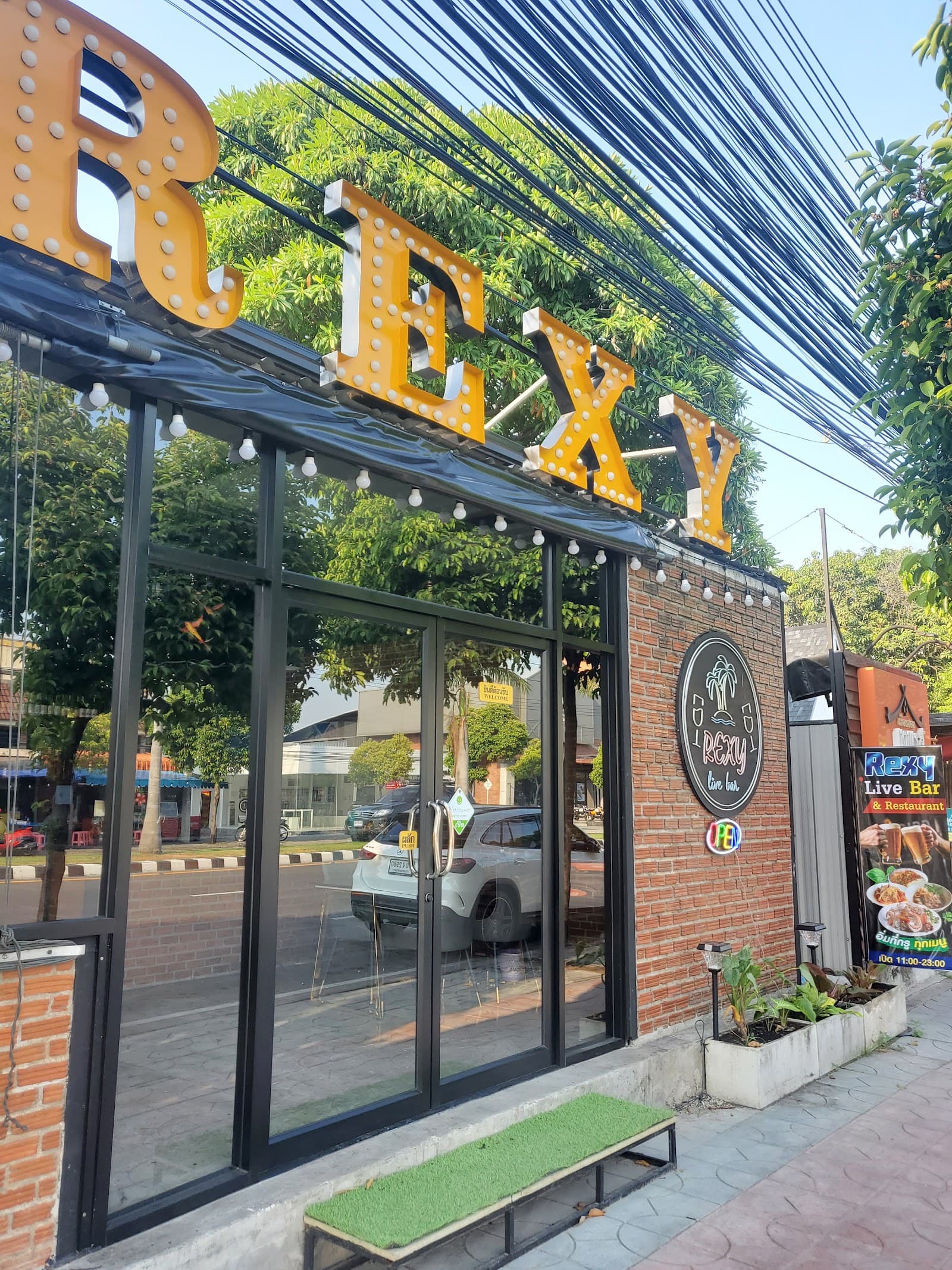 Rexy Live Bar
