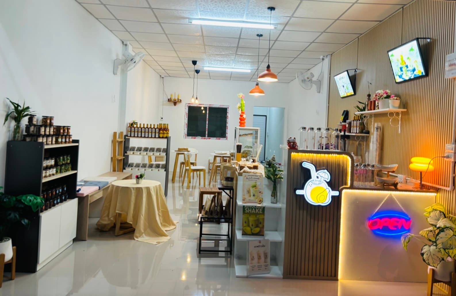 Smoothie house สมูทตี้เฮ้า บางแสน
