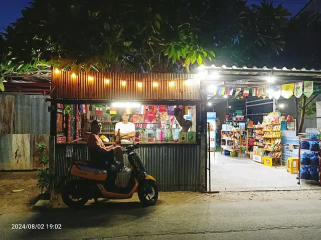 ร้าน เล่า Lek Lek ณ.บางแสน