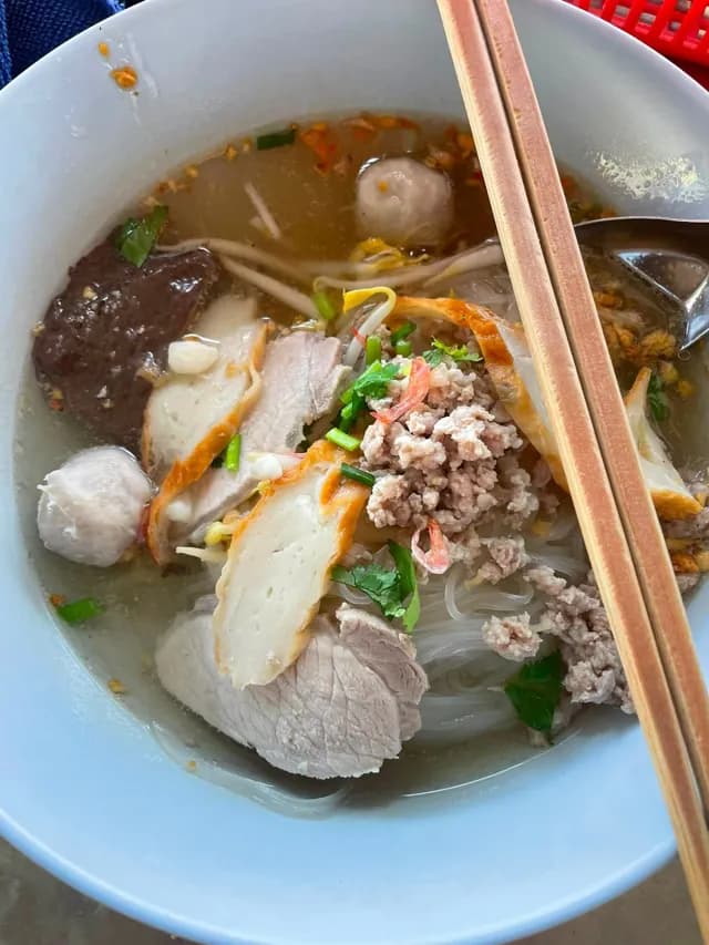 ก๋วยเตี๋ยวป้าพิมพ์
