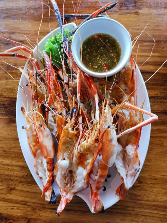 วันมอทาร์ม กุ้งแม่น้ำบางแสน