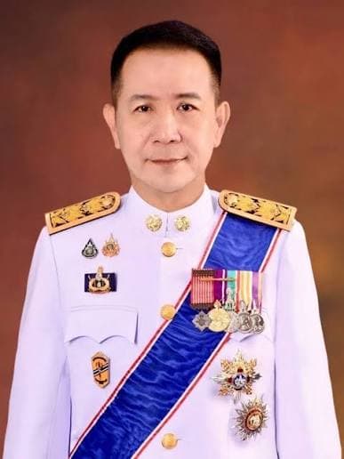 Mr. Naris Niramaiwong