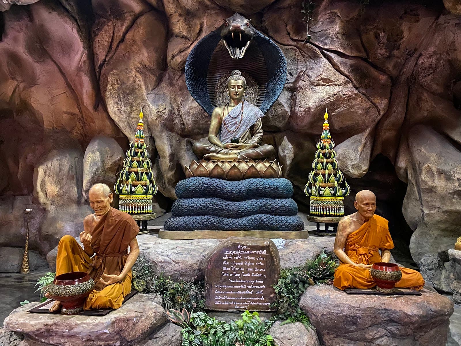 Wat Luang Pee Sam
